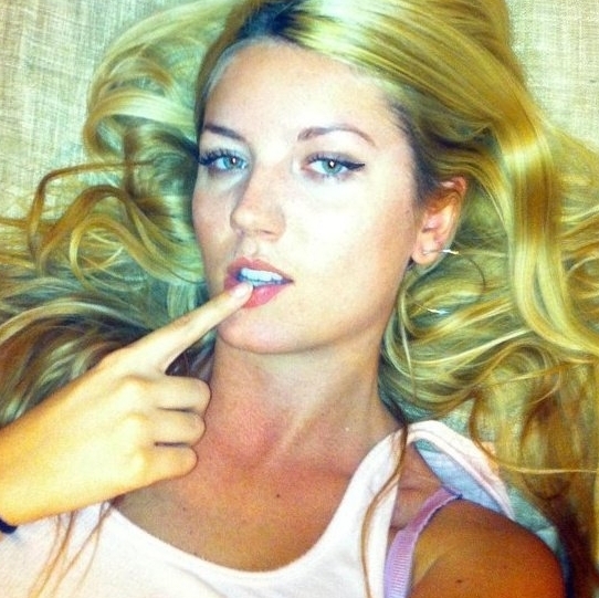 Lena.Marie aus Bern in Bern sucht sex
