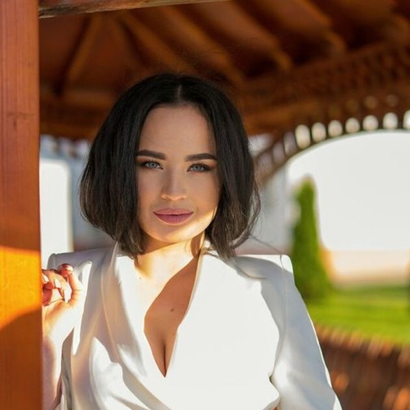 Marina52000 aus Bern in Biel/Bienne sucht sex