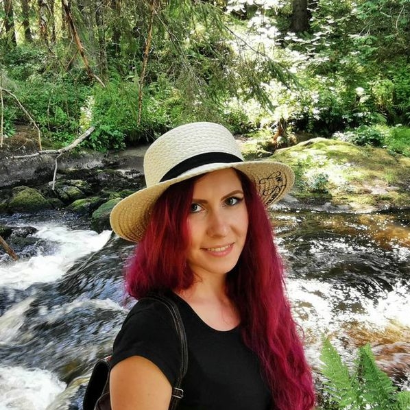 Velmura aus Bern in Biel/Bienne sucht sex