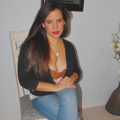Agnes aus Genf in Geneva sucht sex