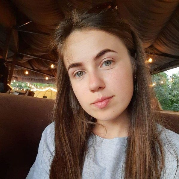 Julia96 aus Genf in Geneva sucht sex