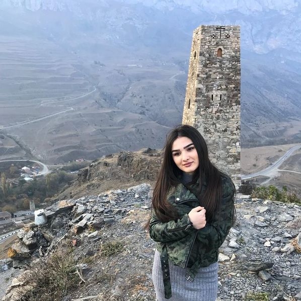 MilaZ2002 aus Genf in Geneva sucht sex