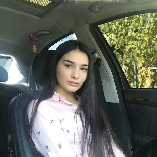 MilaZ2002 aus Genf in Geneva sucht sex