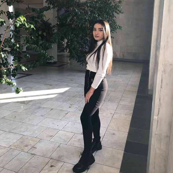 MilaZ2002 aus Genf in Geneva sucht sex