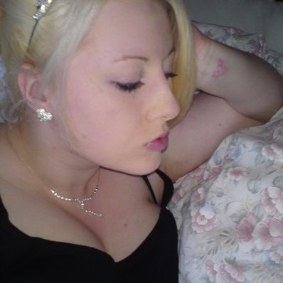 blondehunni19 aus Tessin in Bellinzona sucht sex
