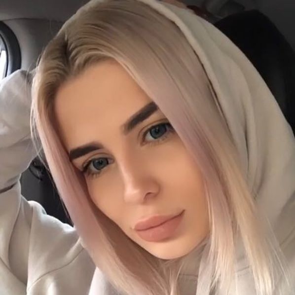Soboleva88 aus Tessin in Lugano sucht sex