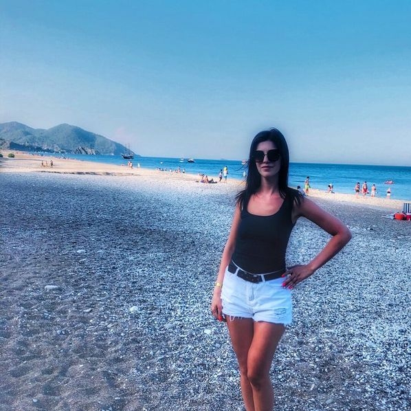 Karina2088 aus Waadt in Nyon sucht sex