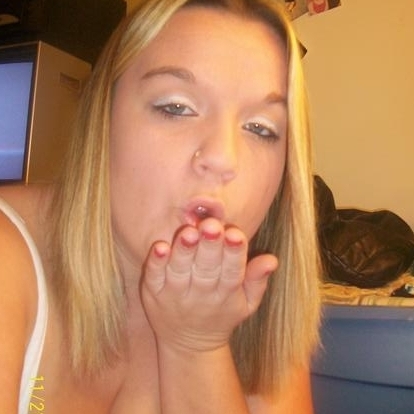 mina aus Zürich in Uster sucht sex