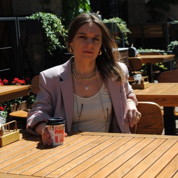 Nelli aus Zürich in Zürich sucht sex